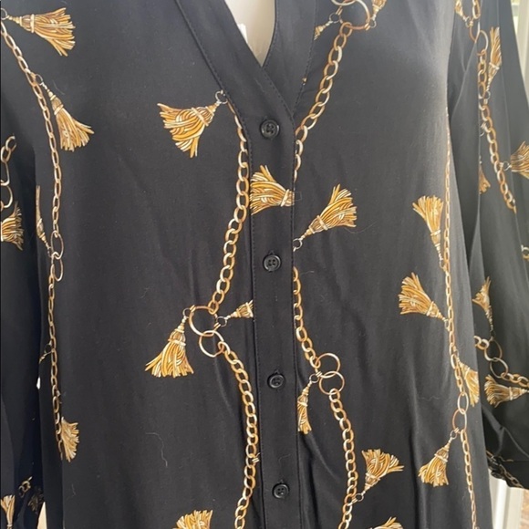 H&M - Light Button Down Chain Dress Size XS - Picture 2 of 6